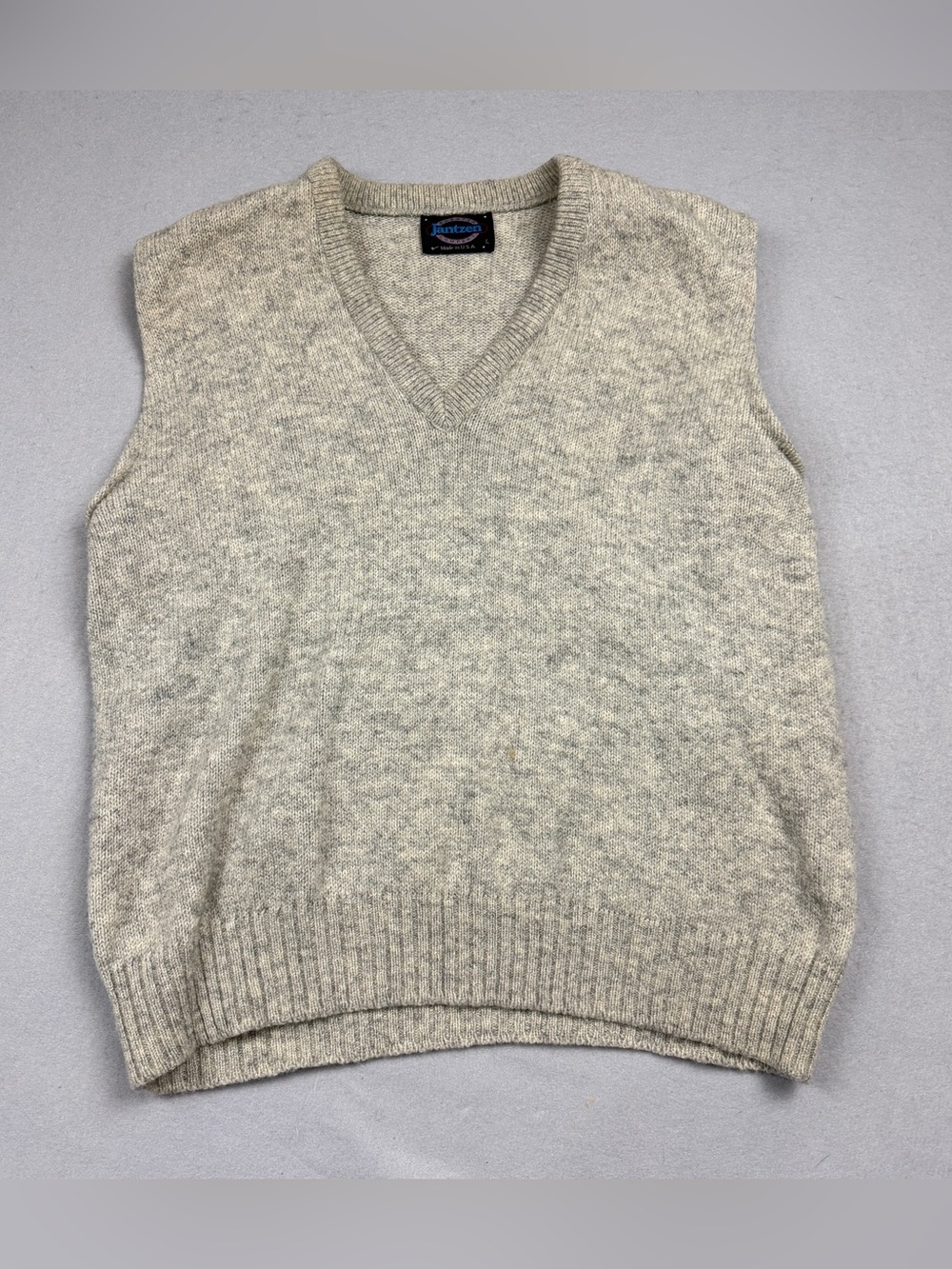 Vtg Jantzen Sweater Vest Sz L - Marled Grey Wool Blend - Grandpacore / Retro